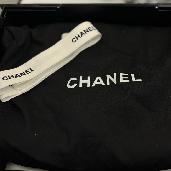 Chanel 19 flap bag medium - Picture 4 of 4